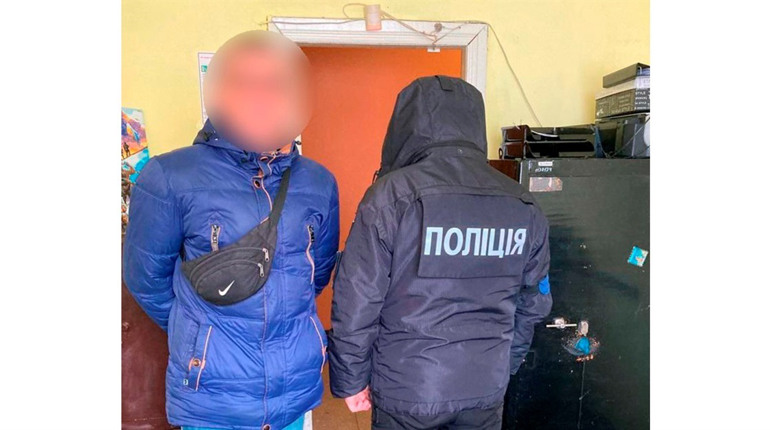 Вкрав у гостях ноутбук: поліція Білопільщини розкрила злочин