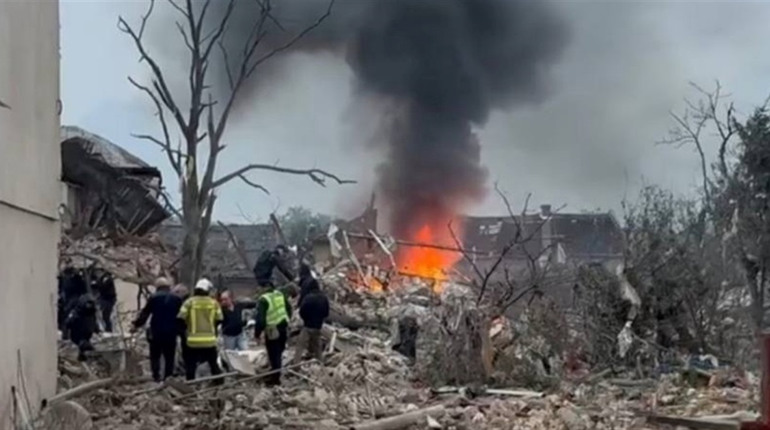 У Львові кілька пожеж, частково зникло світло, пошкоджено будинки: наслідки ранкової ворожої атаки