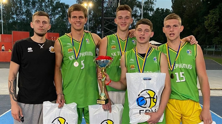 Троє чортків’ян стали чемпіонами України з баскетболу 3 х 3
