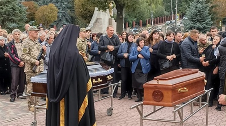 Чортків і Біла сьогодні зустріли тіла двох загиблих Героїв-друзів, завтра похорон