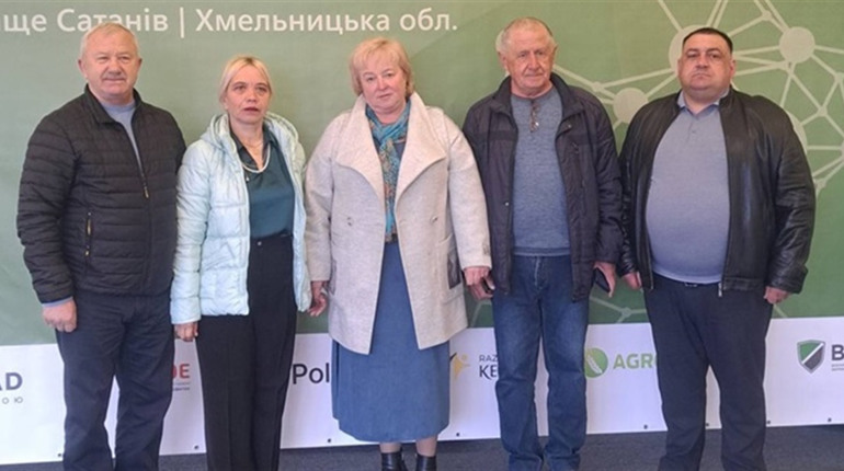 Старости з Городоцької громади взяли участь у Всеукраїнському саміті в Сатанові