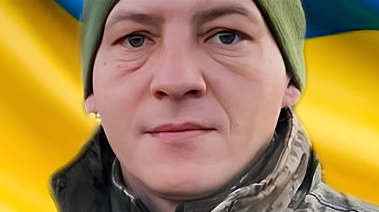 У Жовтих Водах попрощаються із полеглим на війні воїном із Волновахи Сергієм Симоненком