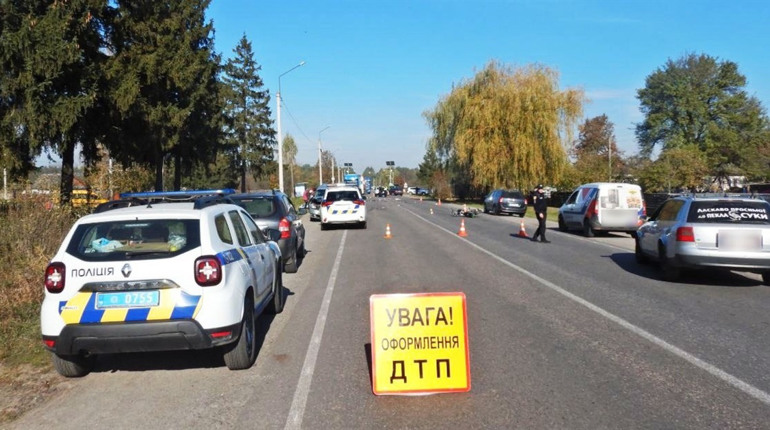 Смертельна аварія: у Рівненському районі зіткнулися мотоцикл і фургон