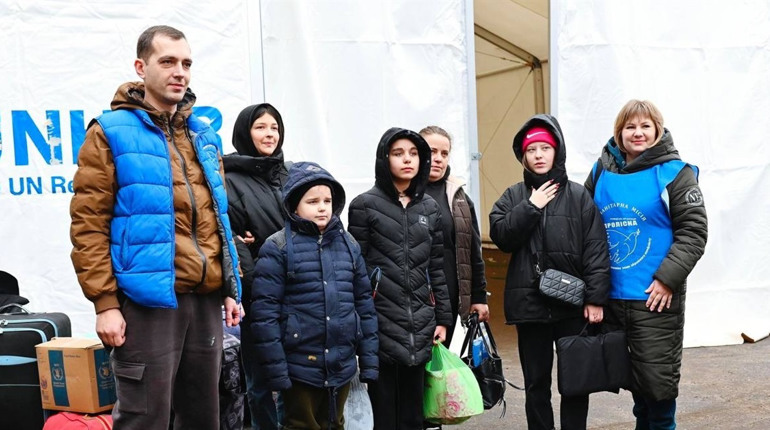 Триває евакуація родин із дітьми з двох громад Харківщини