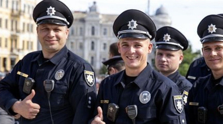 Поліцейський, офіціант та економіст. Актуальні вакансії в Южноукраїнську