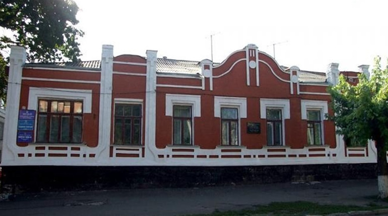 Уманці стали більше читати. Де бібліотеки в Умані?