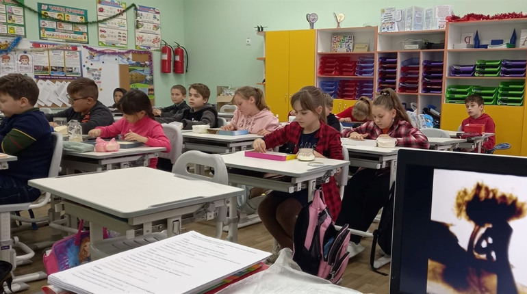 Через ріст захворюваності школи Біляївської громади можуть перейти на дистанційне навчання