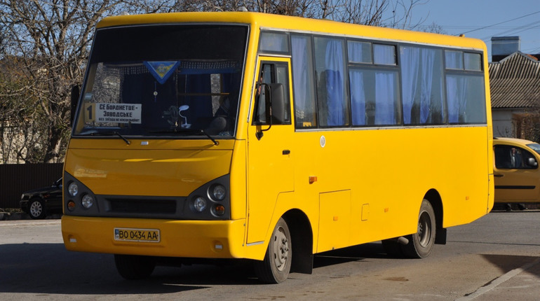 Від завтра без громадського транспорту залишиться Чортків та район (+відео)