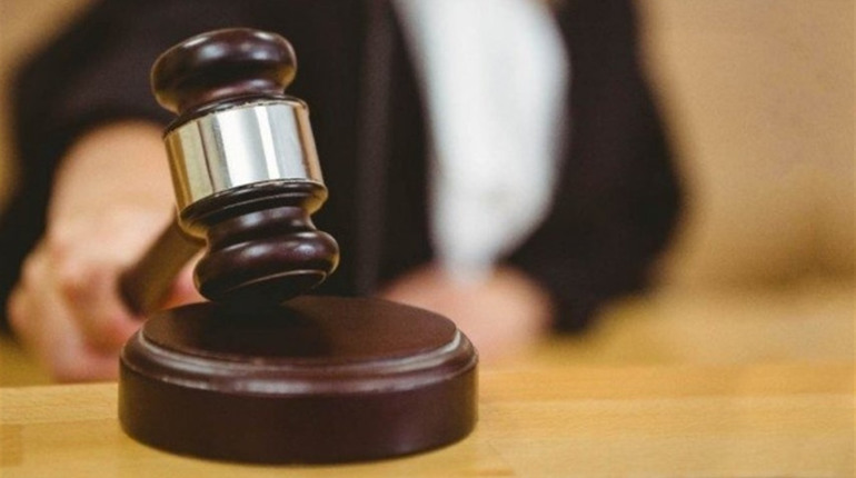 Менеджерці підприємства у Херсоні, яку підозрюють у вимаганні «відкатів», обрали запобіжний захід