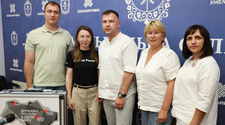 Городоцький ЦНАП отримав мобільну валізу. Що це означає для городоччан