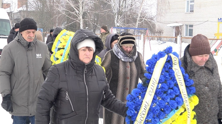 Мріяв визволити рідний Крим: у Ковтуново провели в останню путь воїна-штурмовика «Крима»