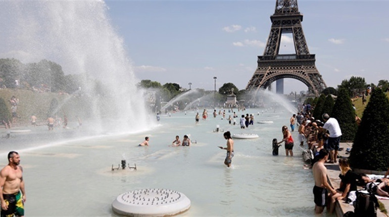 У Європі вирує антициклон "Цербер" зі спекою +47°C: чи чекати подібного в Україні