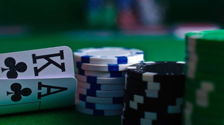 Зручність гри в улюблені онлайн-ігри казино вдома