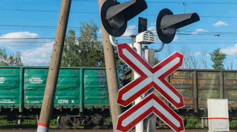 Про тимчасове закриття залізничного переїзду