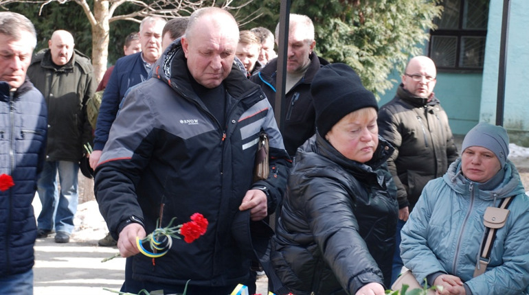 Захищав Харків, воював під Лиманом: Шостка провела в останню путь свого Героя