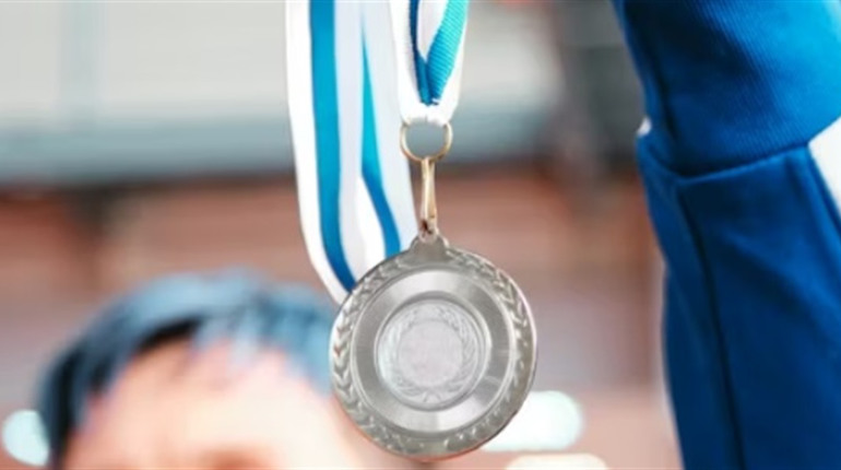 Медалі в спорті та житті: символи перемоги та досягнень