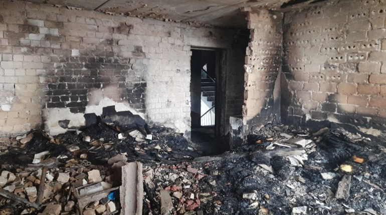 Вночі окупанти поцілили по багатоквартирному будинку в Херсоні, є загиблі