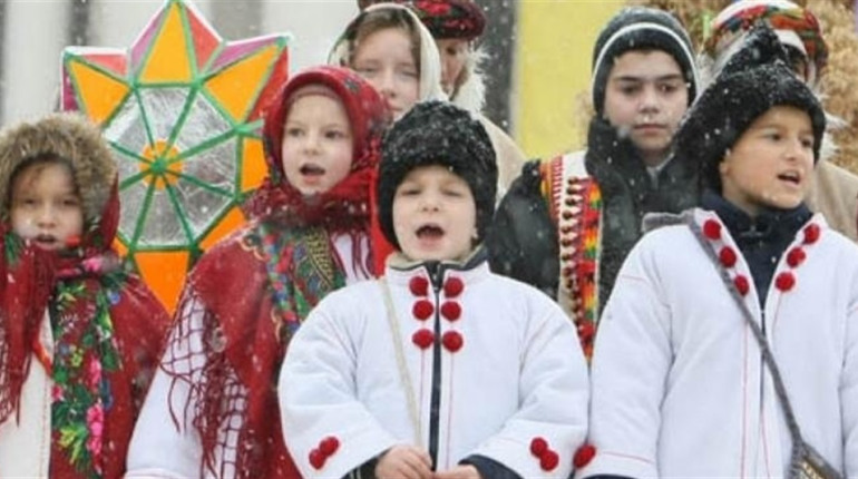 Коляда мандрує Городоччиною. ТОП-5 найулюбленіших колядок польською та українською мовою у Городку