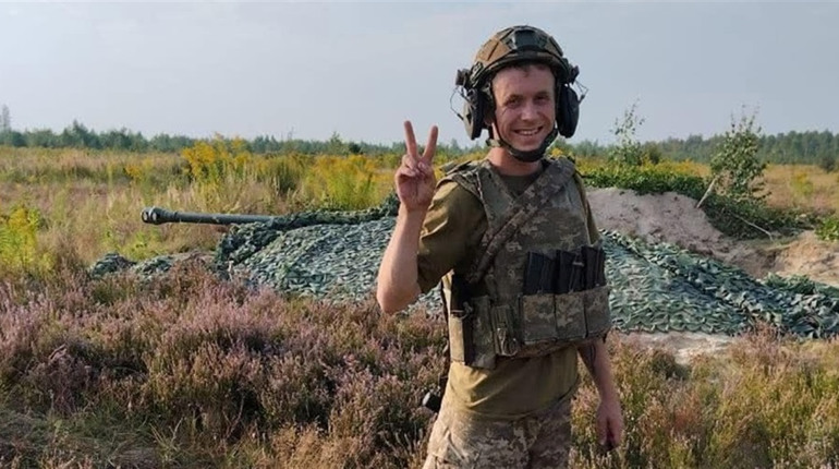 Громаду закликають підтримати пораненого захисника Назара Чекирду: триває збір на лікування