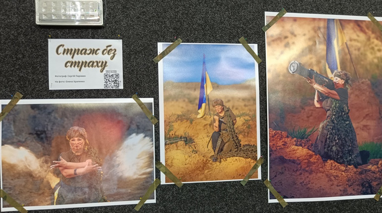 Відважною фотовиставкою та благодійним аукціоном зустріли балтяни 33-ю річницю незалежності України