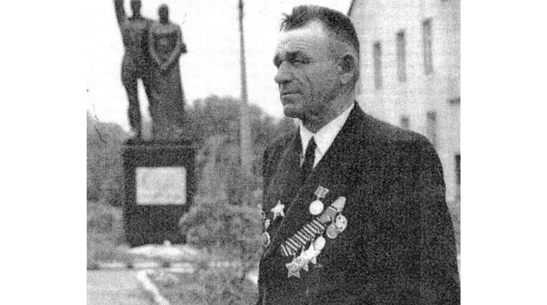 Вирівчани повертають пам’ять про земляка