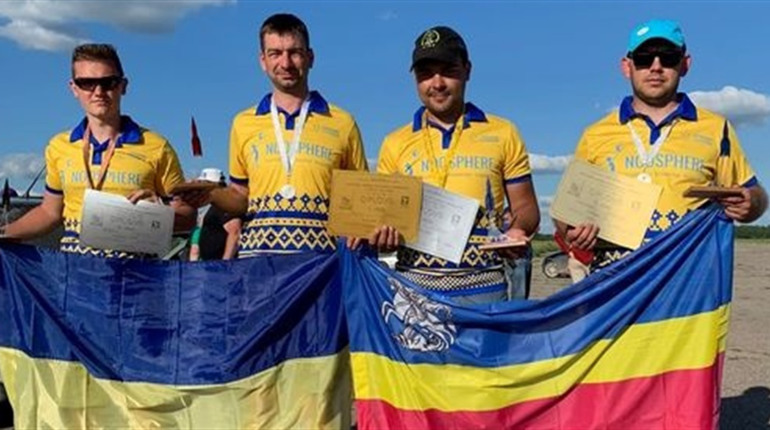 Ніжинські ракетомоделісти знову на висоті!