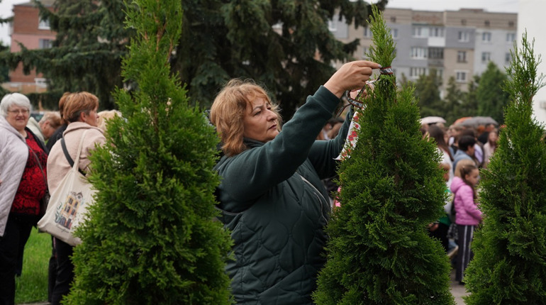 «Вишита стрічка пам’яті»: у м. Бар та селах громади вшанували загиблих Героїв у День вишиванки