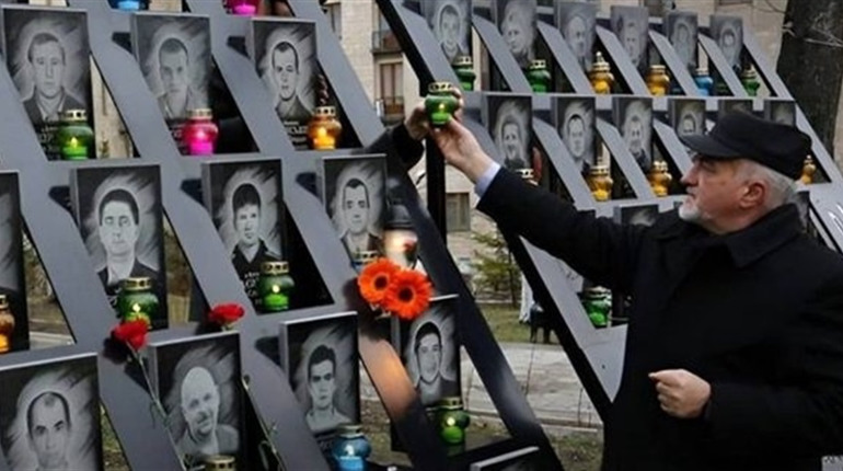 Уряд підвищив доплати сім'ям Героїв Небесної Сотні