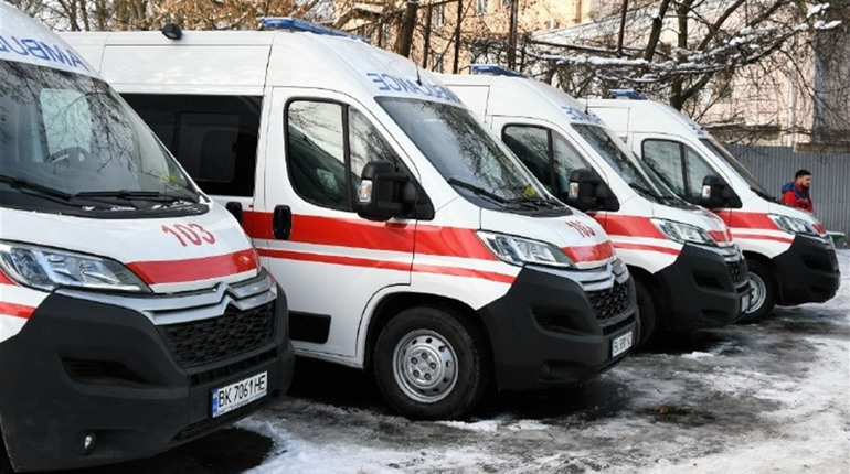 У Вараші медики отримають новий автомобіль швидкої допомоги