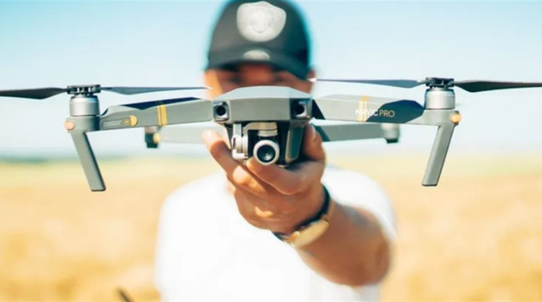 В українських школах вчитимуть керувати FPV-дронами