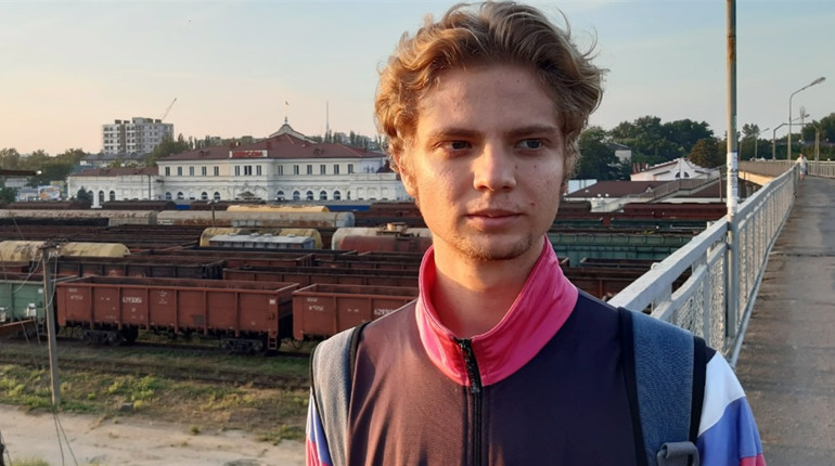 Як живуть українці в окупації. Розповідь Андрія, що два роки жив на лівобережжі Херсонщині