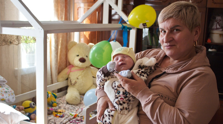 Дружина військового з Прибині створила першу патронатну сім’ю у Корюківському районі