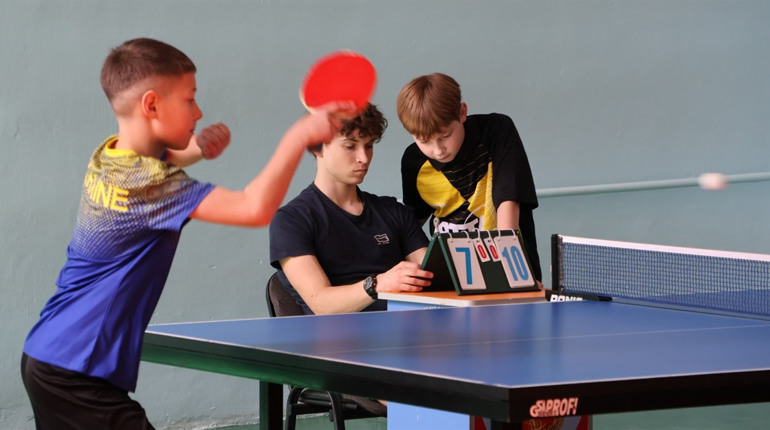 Чотири медалі для первомайських тенісистів. Черговий тур міжобласних змагань пройшов у Первомайську