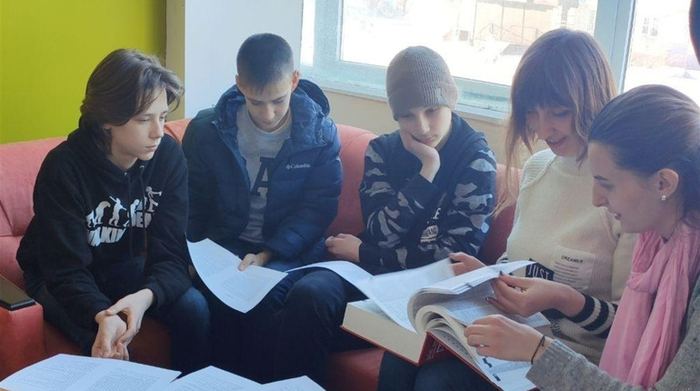 В Шостці можна безкоштовно навчитись спілкуватись англійською мовою. Де і з ким?