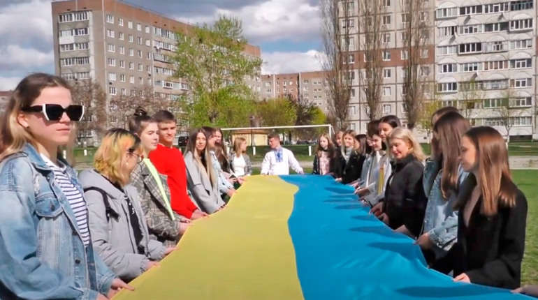 У Вараші молодь започаткувала новий проєкт «Молодь змінює світ»