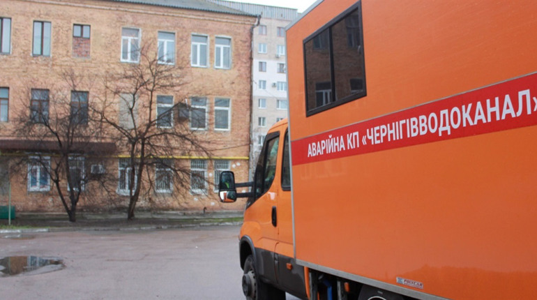 Чернігівців попередили про відсутність питної води. Які вулиці потерпатимуть від зневоднення