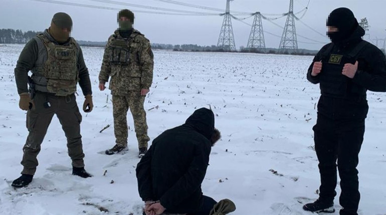У Сарненському районі затримали вагнерівця, який готував удари рф по енергетиці України