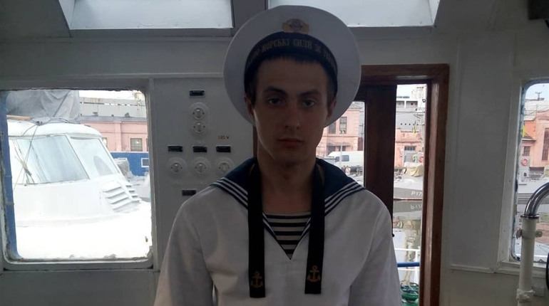Моряка зі Сватового перевезли з Криму в Москву і посадили в одиночну камеру