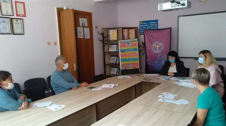 Соцслужби Новограда шукають патронатних вихователів: що це означає