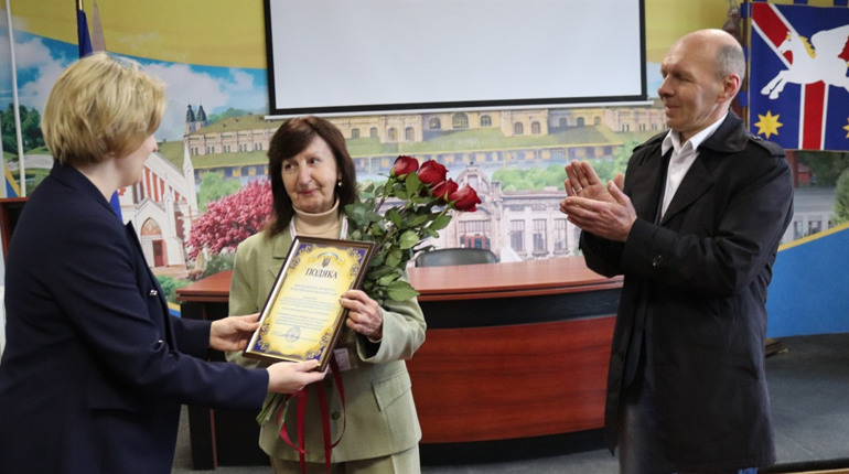 108 років служіння людям: у Жмеринці подякували представникам Червоного Хреста України