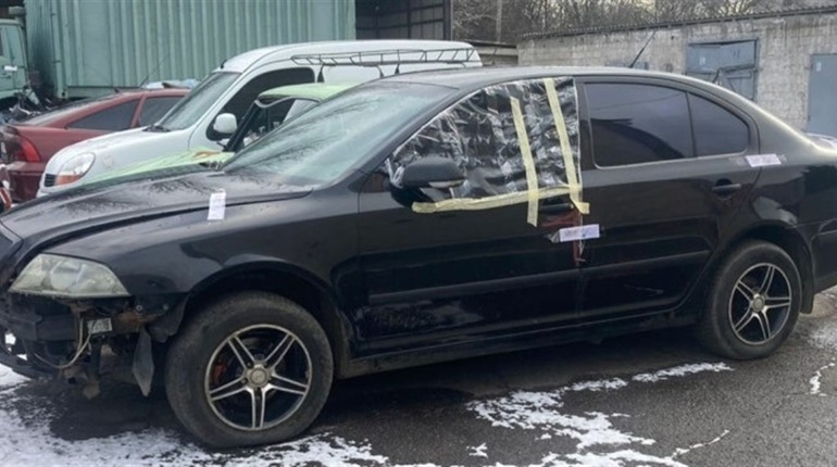 34-річний жовтоводець викрав автомобіль відвіз його до гаража та заховав: що йому загрожує