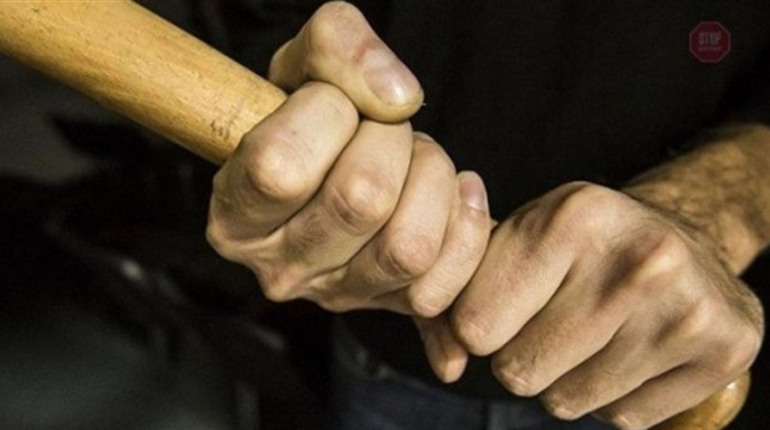 На Чортківщині 14-літній підліток забив палицею до смерті чоловіка, знімаючи знущання на смартфон