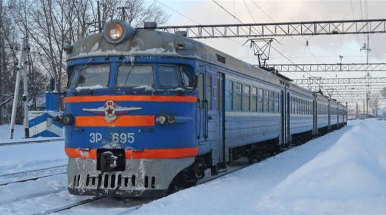 Через Хмельниччину курсуватимуть додаткові потяги на гірські курорти