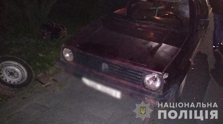 У Кременці нетвереза водійка збила пішохода на тротуарі