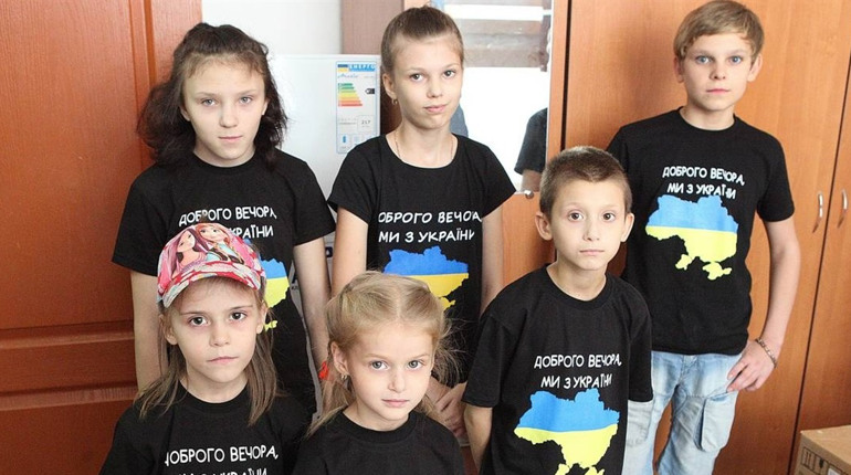 Новий дім: дитбудинок сімейного типу з Курахового отримав житло на Вінничині