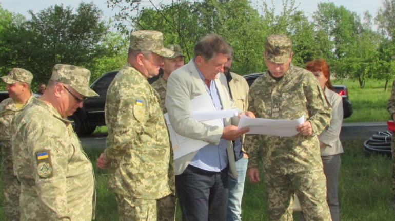Юрій Бірюков: "Нові гуртожитки для військових збудують до кінця року в Новограді"