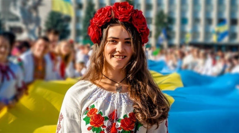 Флешмоб, акція, конкурс, виставки: що пропонують южноукраїнцям до Дня вишиванки
