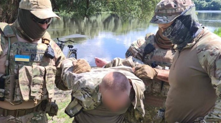 У Шостці затримали двох чоловіків за фактом держзради+ВІДЕО
