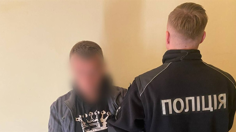 На Фастівщині затримали 26-річного чоловіка, який розбещував 6-річну сестру