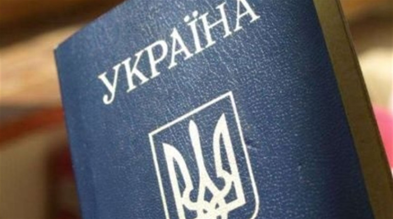 Бажаєте обміняти свій старий паспорт на ID-картку? У Сватовому це можна зробити в міграційній службі